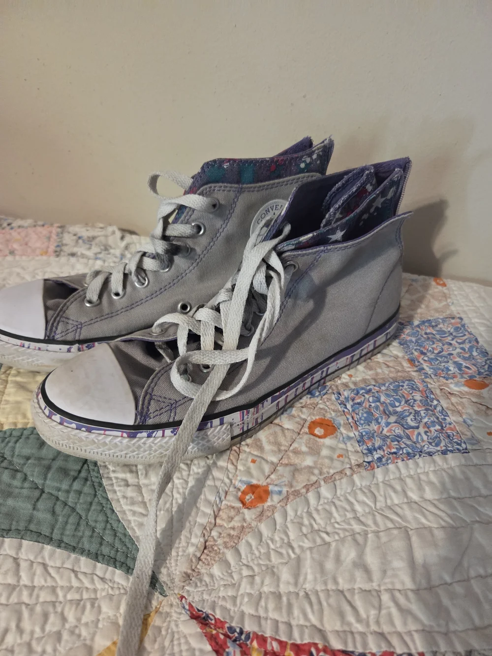 Converse All Star High Top Shoes. Size Junior 5 Zipper Back Purple & Gray paint